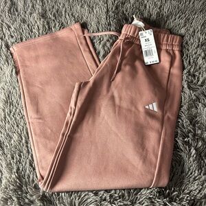 Adidas Tan Sweatpants Relaxed Fit  Women’s Size X-Small